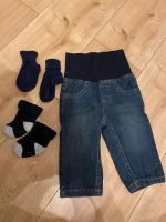 Kleines Paket aus Jeanshose Gr 62/68 & 2 x Socken Baden-Württemberg - Krautheim Vorschau