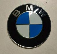 BMW Logo für die Stoßstange, Neuwertig. Originalteil Bayern - Rosenheim Vorschau
