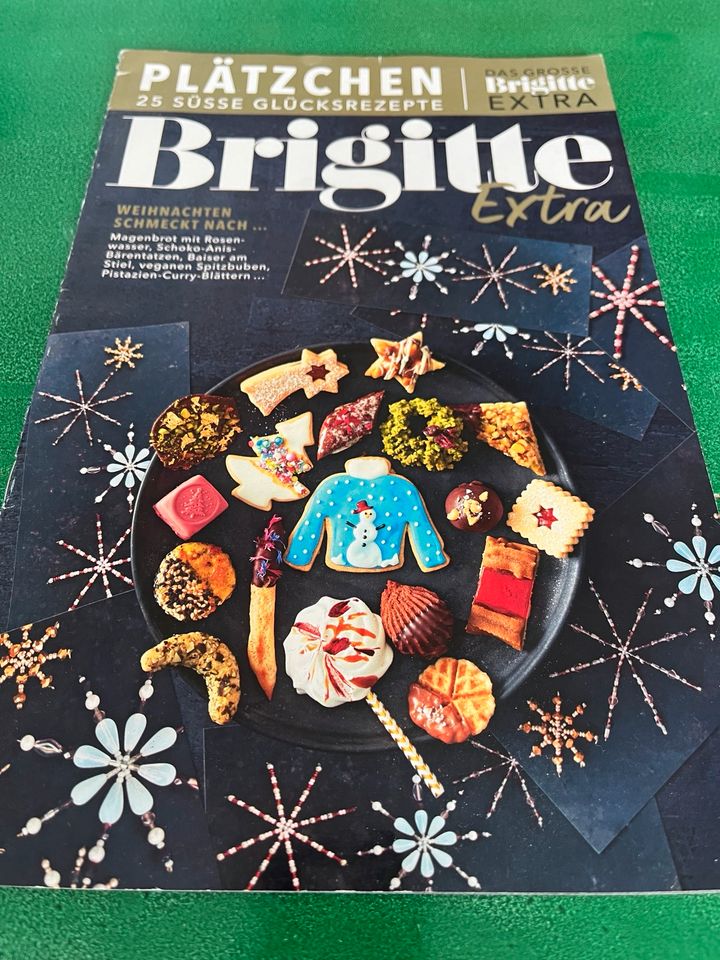 Zeitschrift-Beilage "Brigitte Extra" mit 25 Plätzchen-Rezepten in Königsbrunn