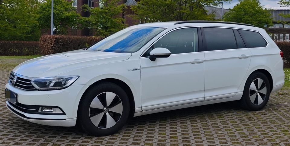 Volkswagen Passat Variant 2.0 TDI SCR BlueMotion Comfor... in Schwerin
