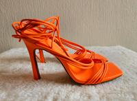 *NEU* Sandale high heels Sandalette Schnürung orange Gr. 40 Niedersachsen - Wedemark Vorschau