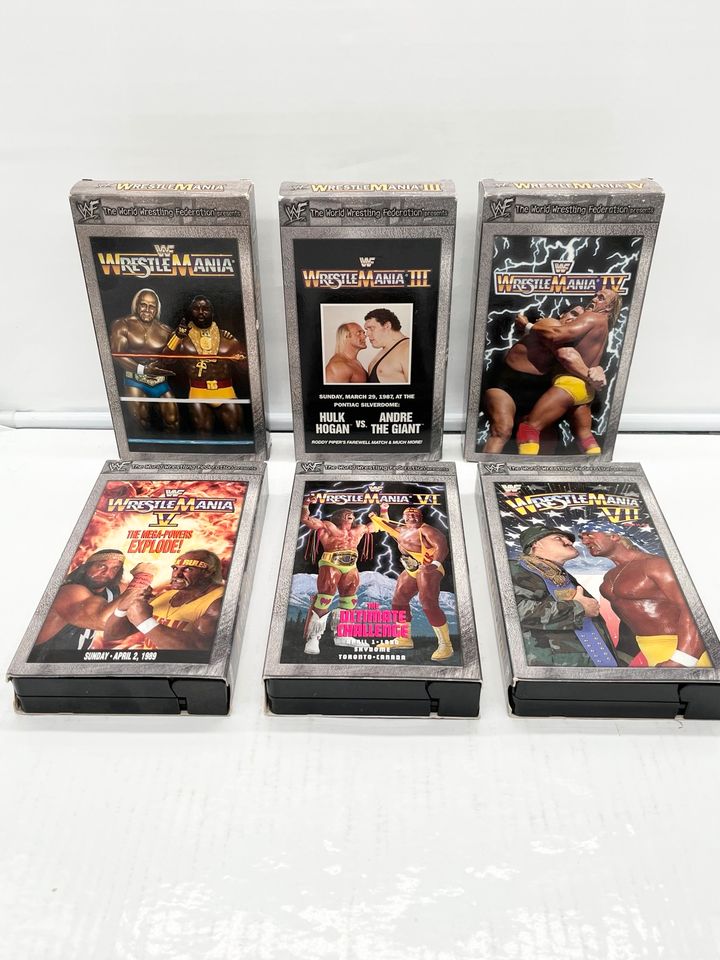 WWF/WWE Wrestling VHS/DVD Konvolut Wrestlemania 1,3,4,5,6,7 in Filderstadt