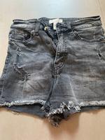Shorts, Jeans kurz, schwarz H&M Gr 34 Brandenburg - Ferch Vorschau