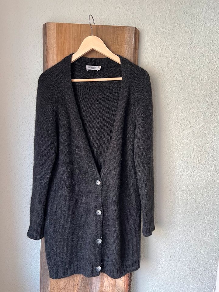 Closed Strickjacke, Cardigan in Kassel