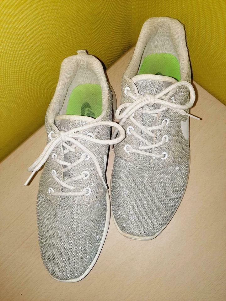 Damen Sneaker Gr. 38 Silber Glitzer wie Nike Turnschuhe grau
