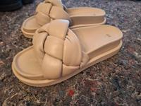 Damen Sommerschuhe Sandaletten beige 38, H&M Nordrhein-Westfalen - Sundern (Sauerland) Vorschau