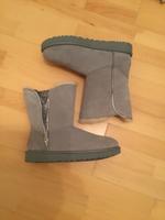 Edle graue Boots UGG Reißverschluss Silberpartie Eu Gr. 40 Niedersachsen - Melle Vorschau