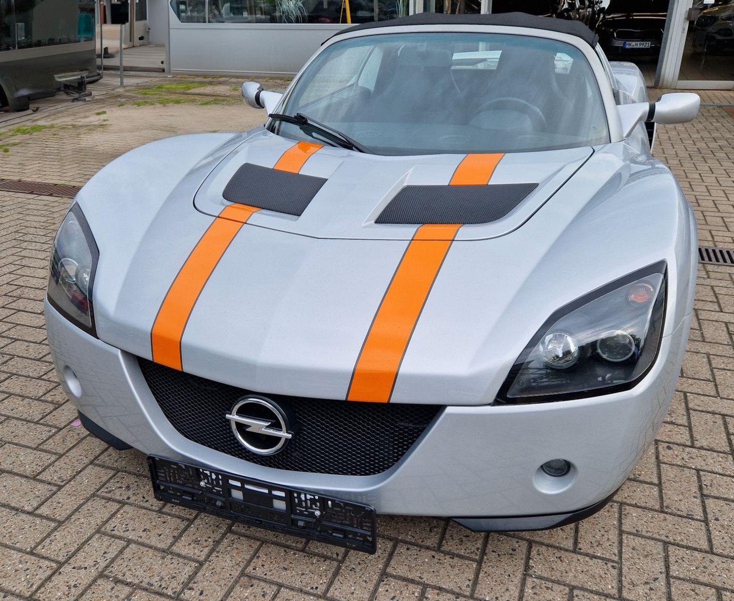 Abbildung des Autos Opel Speedster 2.0 Turbo…