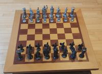 Römerschach Zinnfiguren mit Schachbrett Holz kompl. chess Schach Duisburg - Rheinhausen Vorschau