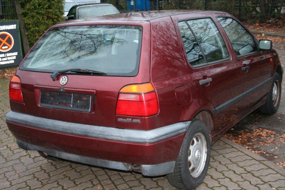 Volkswagen Golf 3,Automatik,1,8 l in Barsbüttel