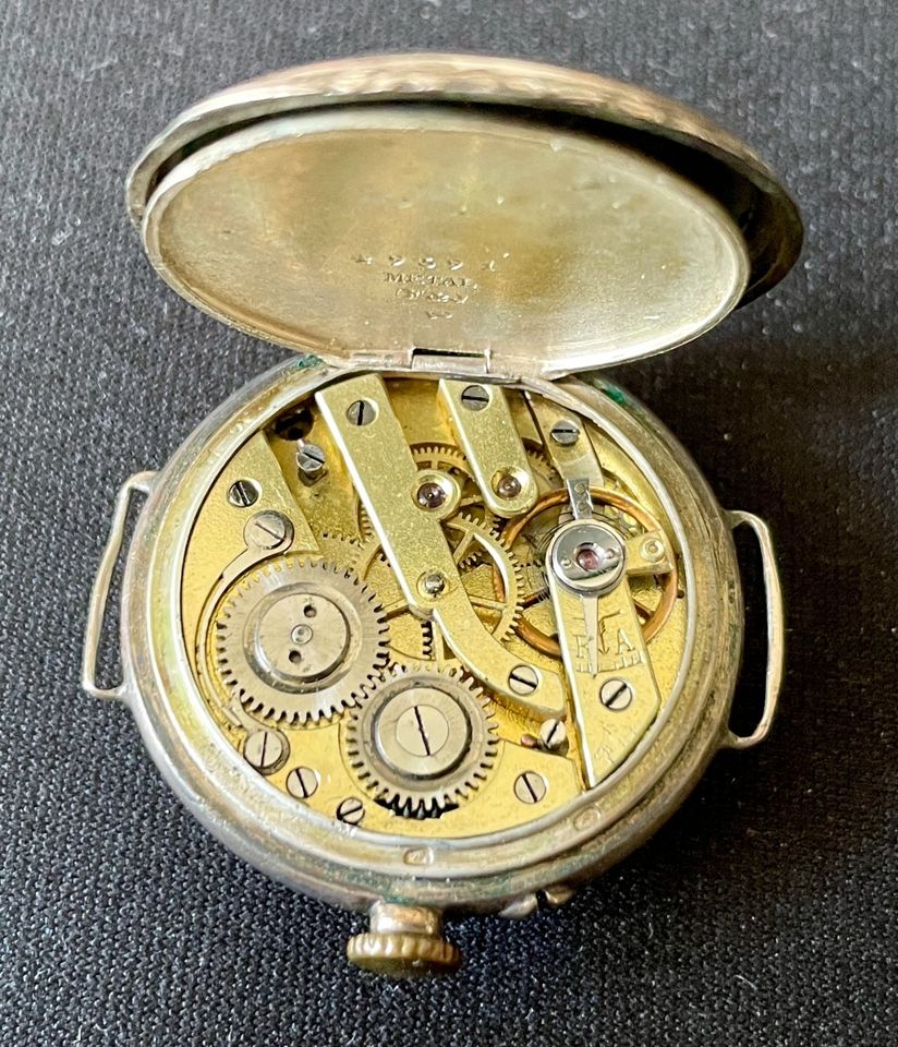 3 alte Taschen Uhren 800er Silber Antik + Aufsteller Messing in Lübeck