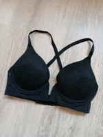 Schwarzer Spitzen-BH H&M 75C tiefer Ausschnitt kein Push-Up sexy Sachsen - Markkleeberg Vorschau