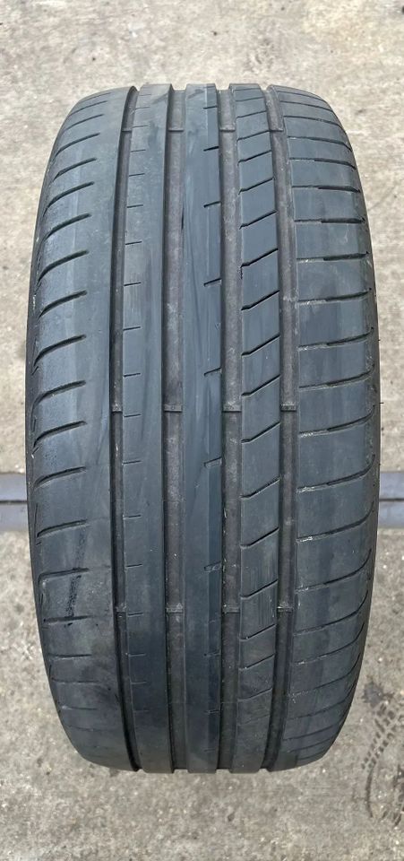 SOMMERREIFEN 245/45 R18 100Y GOODYEAR EAGLE F1 ASY 3 RFT MOE * 5M in Maintal