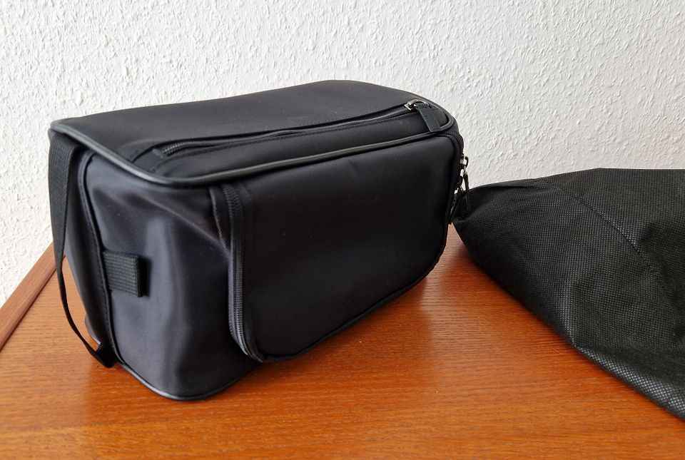 Kulturtasche schwarz unbenutzt in Berlin