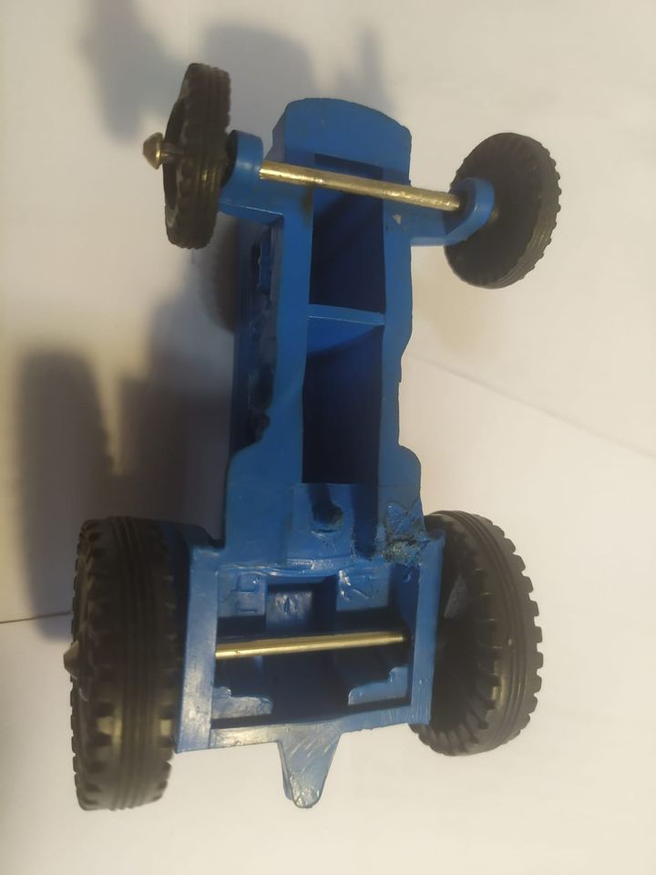 Stelco 1:24 Vinyl Line Big Traktor Fordson 1421 1965 Versand 4€ in Düsseldorf