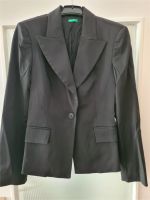 Benetton Blazer, schwarz, Gr. 40 (fällt aus wie eine 38) Ludwigsvorstadt-Isarvorstadt - Isarvorstadt Vorschau