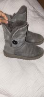 Original UGG Boots Uggs grau Gr.41 US 9 Bailey Button Nürnberg (Mittelfr) - Mitte Vorschau