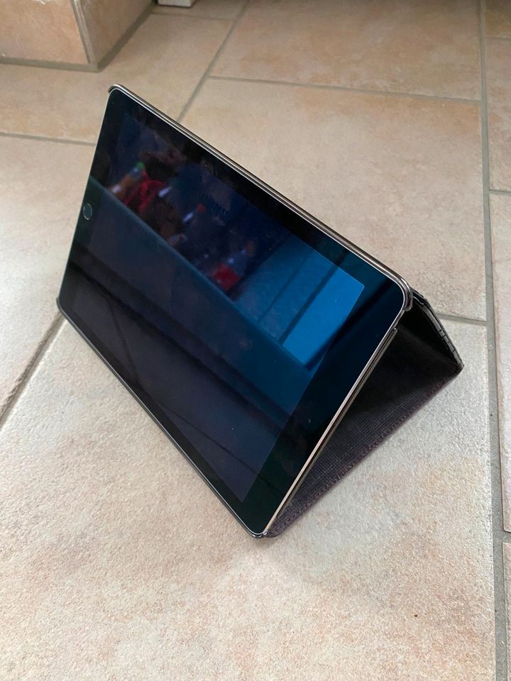 iPad Air 2 (A1566) mit 128GB inkl. Logitech Tastatur und Zubehör in St. Leon-Rot