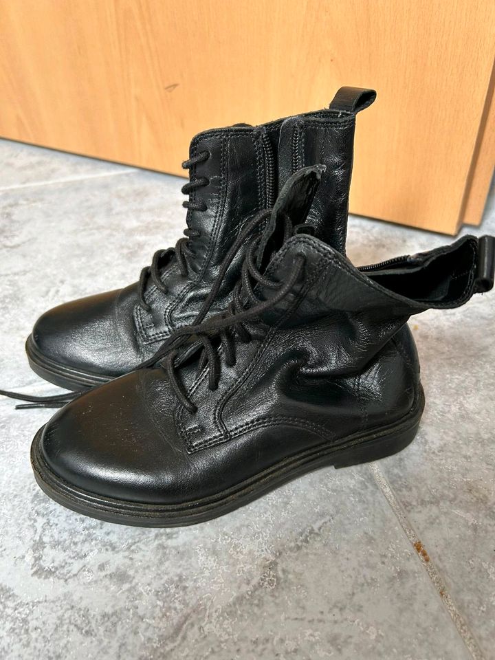 Zara boots in Warstein