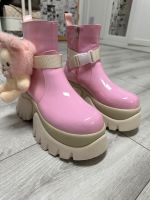 Koi footwear boots Melanie Martinez aespa sold out kpop Nordrhein-Westfalen - Mettingen Vorschau