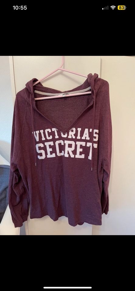 Vintoria Secret Hoodie M in Lehrte