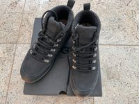 UGG OLIVERT Black Winterstiefel Größe 42 Kr. München - Haar Vorschau