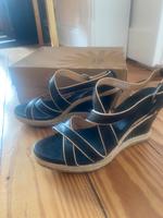 UGG Espadrilles Keilabsatz Sandalen Schwarz Größe 41 Eimsbüttel - Hamburg Lokstedt Vorschau