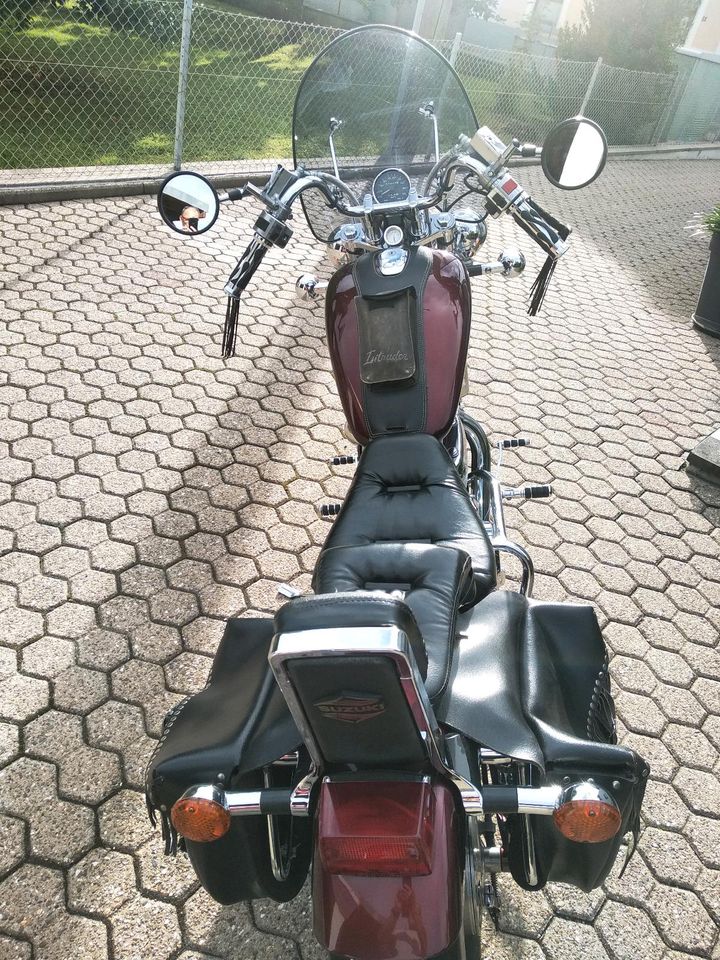 Motorrad Suzuki Intuder VS800 in Waldrach