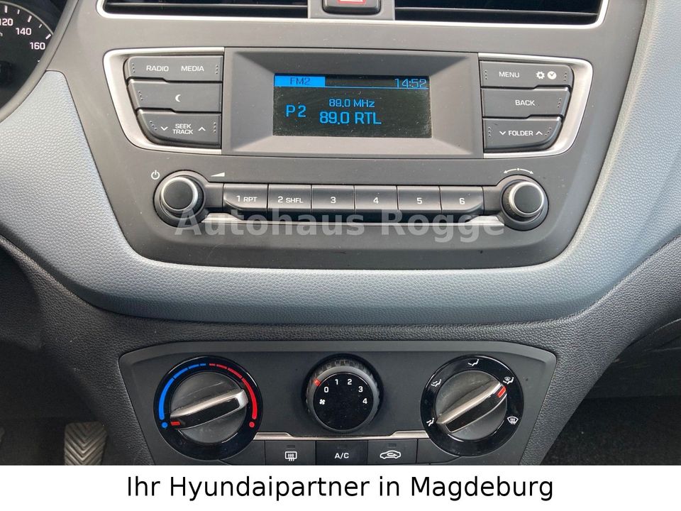 Hyundai i20 Select in Magdeburg