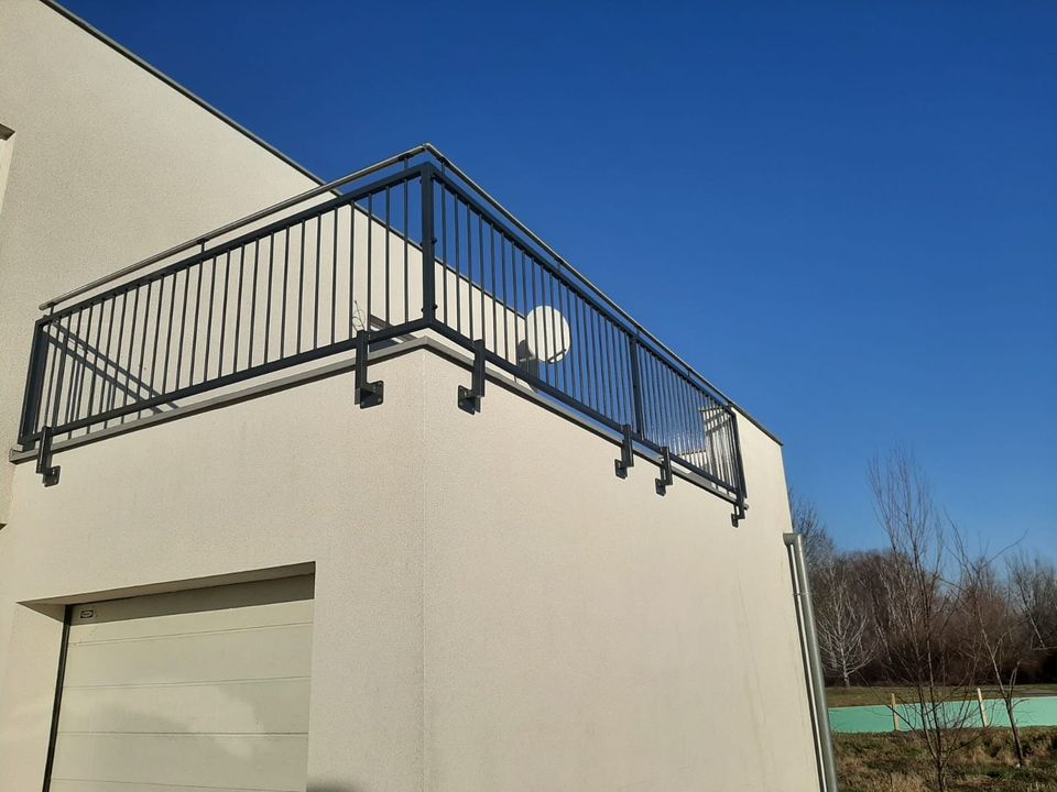 Außentreppe mit Podest / Metalltreppe in Görlitz