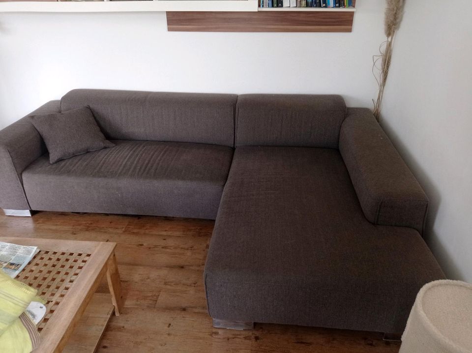 Sofa mit Ausziehfunktion in Talheim