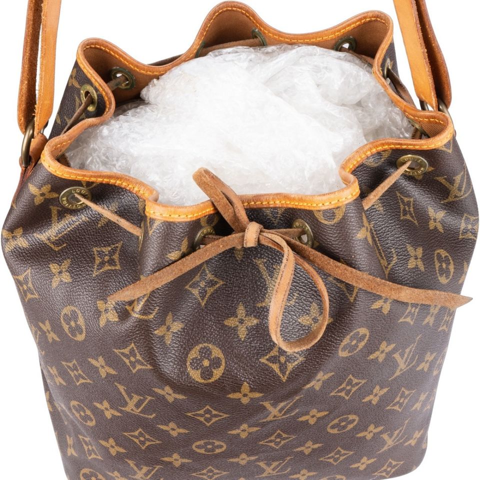 Louis Vuitton Canvas Monogram Sac Noe Petit in Halle