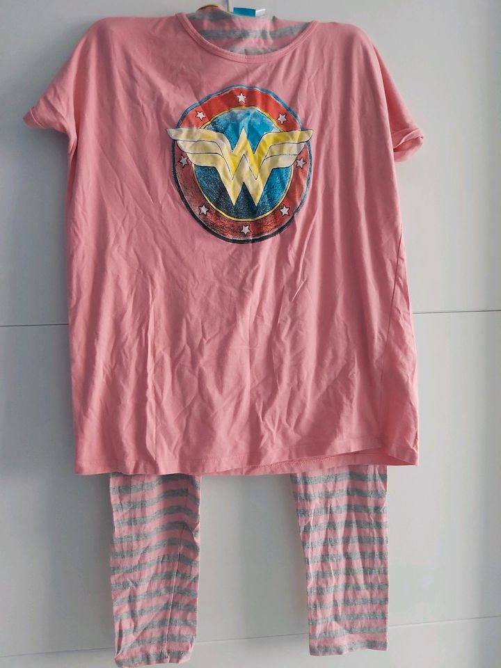 Wonder Woman Pyjama Schlafanzug in Meiningen