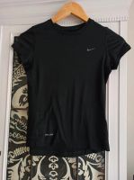 Nike Sport T-Shirt gr 134 , schwarz Neuhausen-Nymphenburg - Neuhausen Vorschau