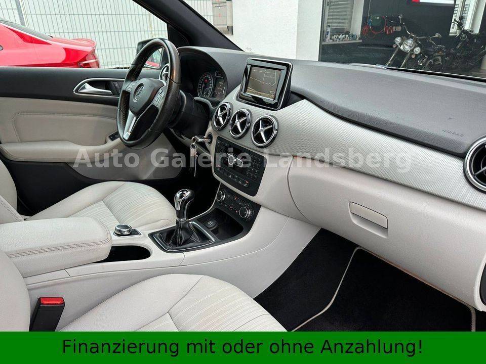 Mercedes-Benz B200 CDI*Bi Xenon*Navi*Sport Paket*PDC*Teilleder in Landsberg (Lech)