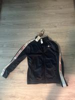 Reebok Jacke gr m neu Mülheim - Köln Holweide Vorschau