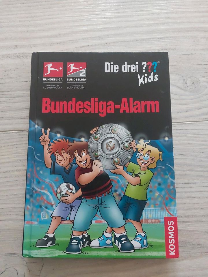 Die drei ??? Kids Bundesliga-Alarm Kinderbuch Kosmos Hardcover in Wolfschlugen