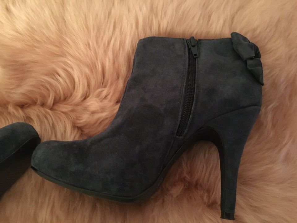 Ankle Boots ( Plateau) - 3 Suisses collection- selten getragen! in Hattersheim am Main