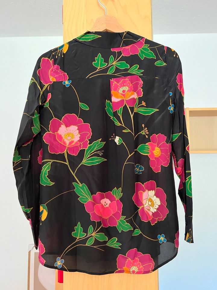 Seidenbluse mit Blumenmuster von Sezane, Größe XS in Dortmund