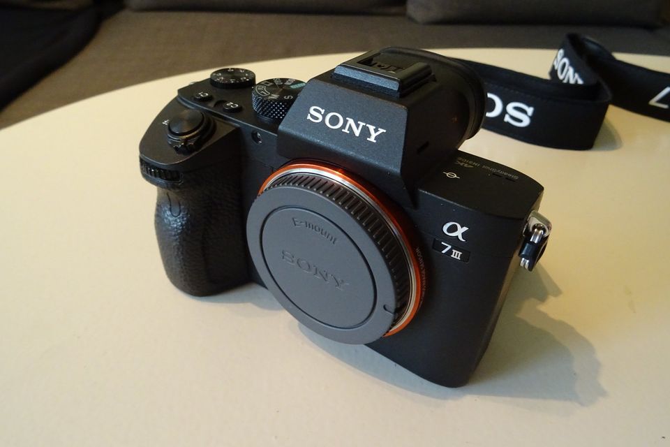 Sony Alpha 7iii 24,2 MP vollformat Body Kamera OVP in Eichenau
