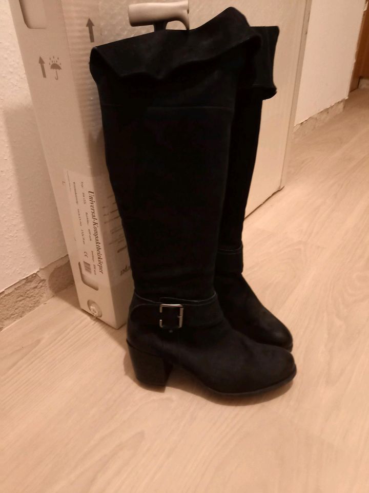 TAMARIS  LEDER- STIEFEL GR. 40 in Nordenham