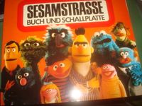 Sesamstrasse - Buch und Schallplatte 1978 + The Muppet Show LP Nordrhein-Westfalen - Velbert Vorschau