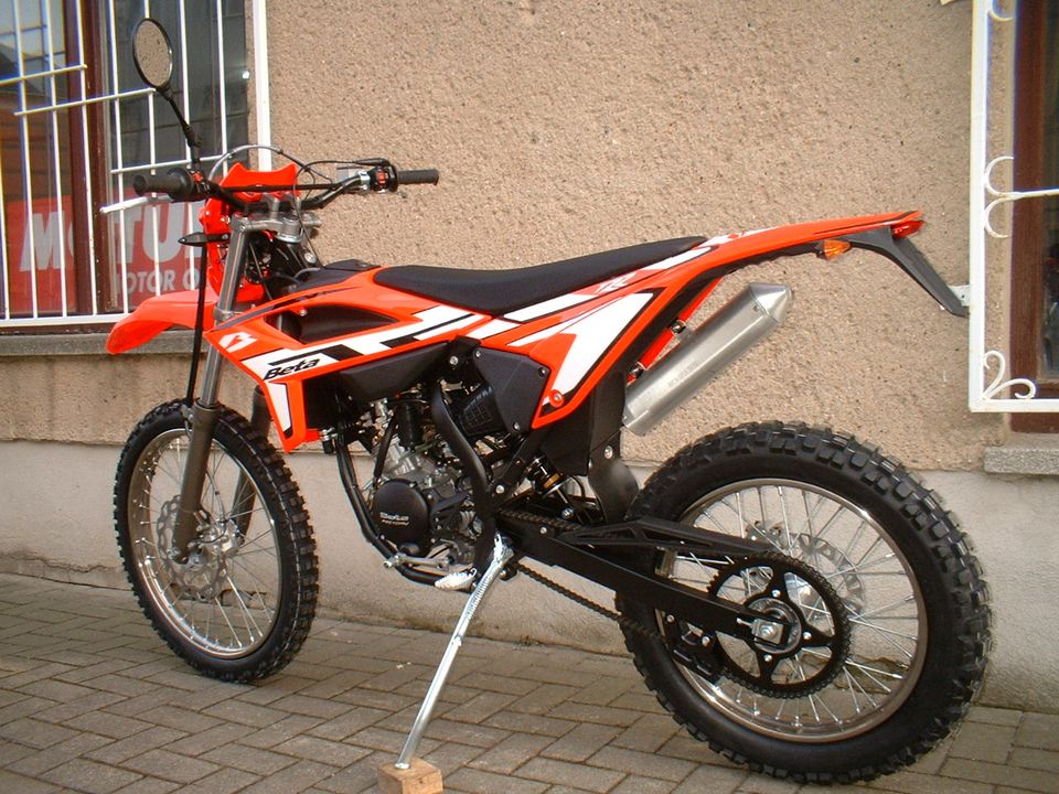 Beta RR 50 2T Enduro Neufahrzeug - in rot am Lager! in Aschersleben