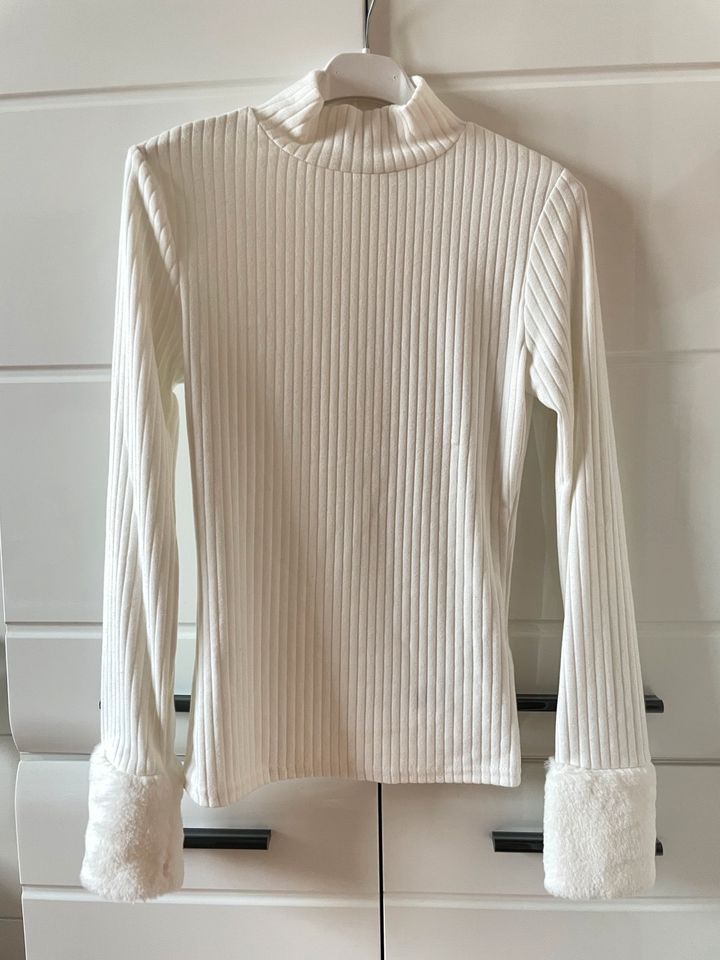 Tally Rollkragen Pullover gerippt weiß Fell S M L 36 38 H&M Zara in Oedheim