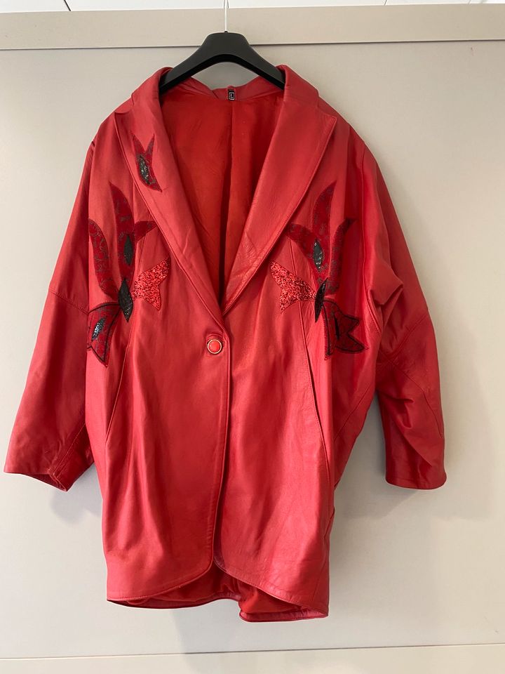 Damen Lederjacke rot Gr. L in Neu-Isenburg