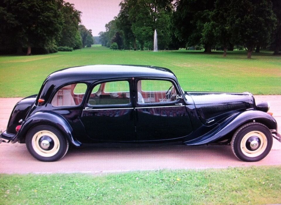 Oldtimer / Citroën 11CV als Hochzeitsauto mieten in Wiesbaden