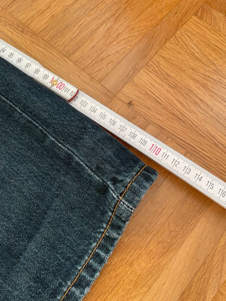 Levi Strauss Jeans Nr. 512 W32 L34 in Hamburg