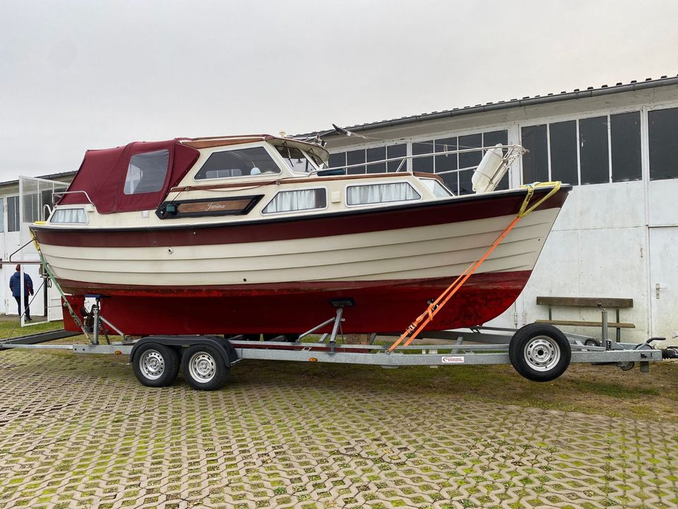 Leihtrailer für Segelboot und Motorboot in Siek