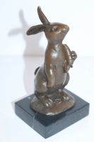 Bronze Skulptur / Figur ,"Hase m.Möhre", signiert Milo ,Höhe 14cm Nordrhein-Westfalen - Borken Vorschau