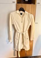 Nike Swoosh Mantel / Trenchcoat creme/beige/weiß/schwarz S/36 Hessen - Heuchelheim Vorschau